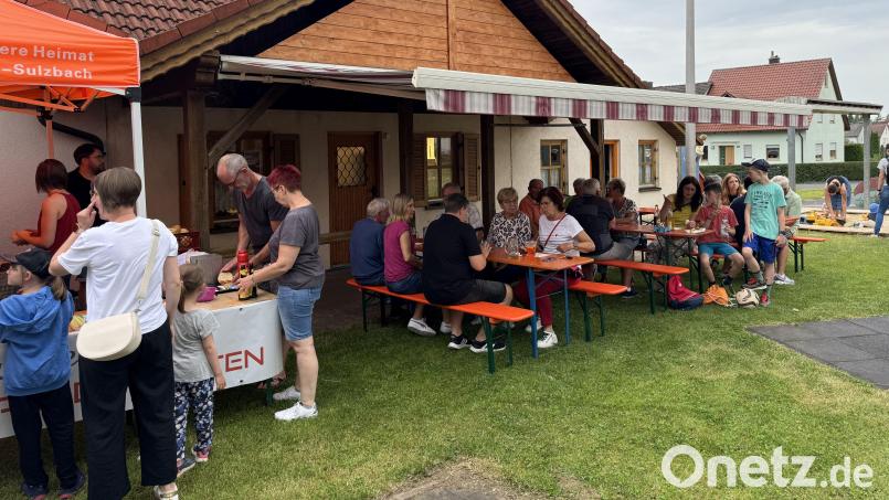 Der Siedlerspielplatz am Siechen war der Treffpunkt für die Gäste des zweiten Pop-Up-Biergartens. Bild: Holger Eckert/exb