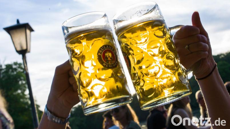 In München eröffnet der Biergarten „Die Null“. Wer hier herkommt, muss sich über die Promillegrenze keine Gedanken machen. Symbolbild: Marc Müller/dpa