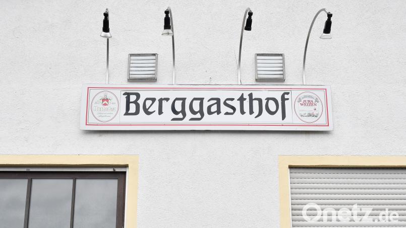 Der Berggasthof Ebermannsdorf wurde neu verpachtet. Dennoch steht die Gemeinde in der Pflicht, bei der Unterbringung von Asylbewerbern mitzuwirken. Bild: Petra Hartl