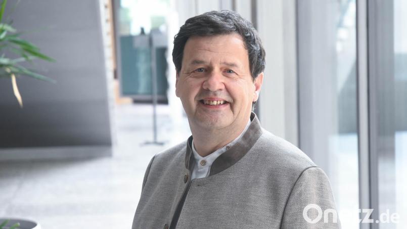 Hans-Jürgen Schnappauf ist wieder zurück am Amtsgericht in Weiden. Bild: Gabi Schönberger