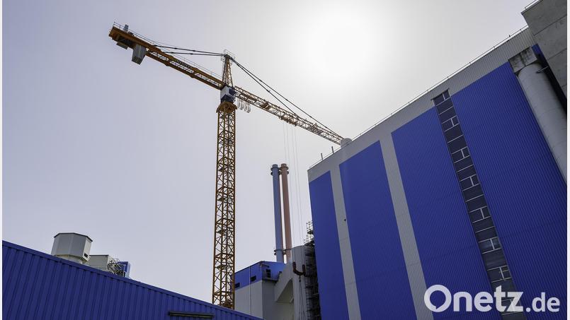 Im Müllkraftwerk Schwandorf steht das größte Projekt der ZMS-Geschichte an: Die Ofenlinien eins bis drei werden bis voraussichtlich 2032 im Projekt &quot;Triphönix&quot; durch zwei neue ersetzt. Archivbild: Hösamer