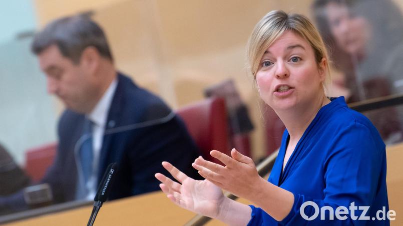 Katharina Schulze, Fraktionsvorsitzende von Bündnis 90/Die Grünen im bayerischen Landtag, spricht im bayerischen Landtag. Bild: Sven Hoppe