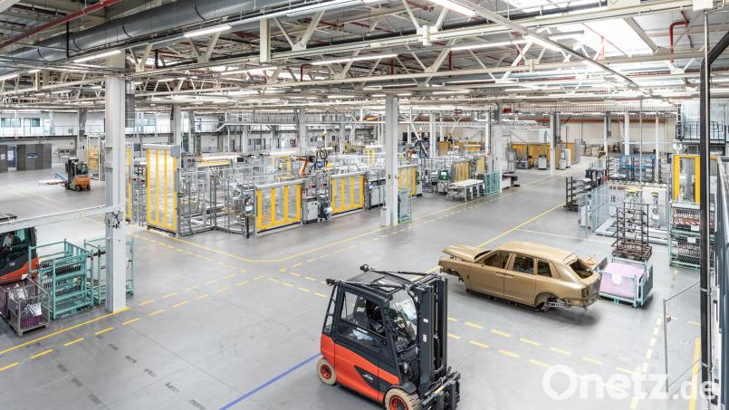 Im Wackersdorfer BMW-Werk werden die Türen für Rolls-Royce-Fahrzeuge gebaut. Bild: BMW Unternhemensgrupp/exb