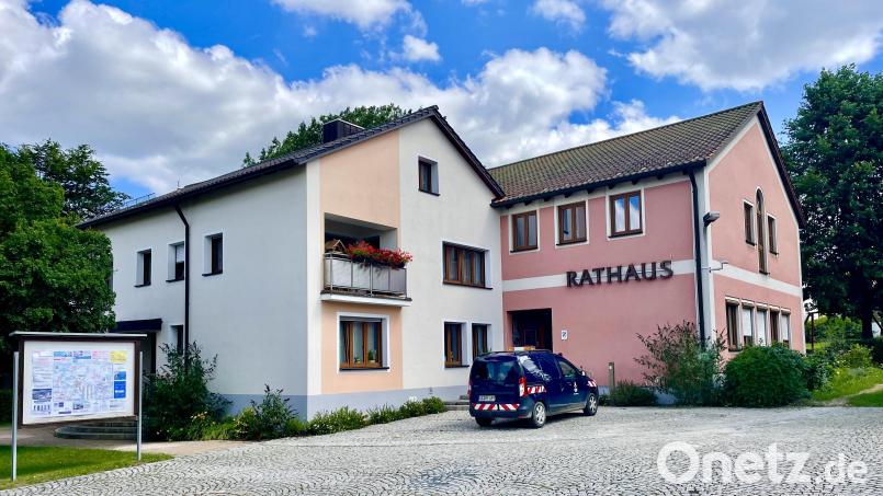 Im Rathaus Freihung wurden mit einem Rekordhaushalt zukunftsweisende Entscheidungen getroffen Bild: Krones