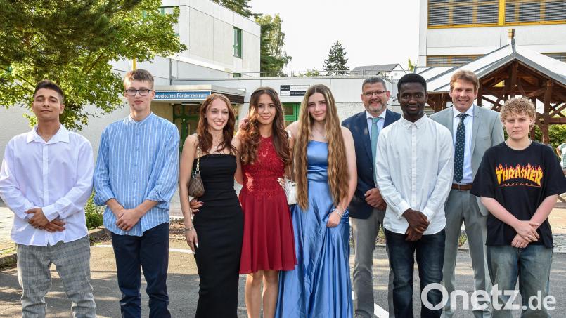 Diese Schüler haben 2024 ihren Abschluss an der Willmannschule in Amberg gemacht. Bild: Stephan Huber