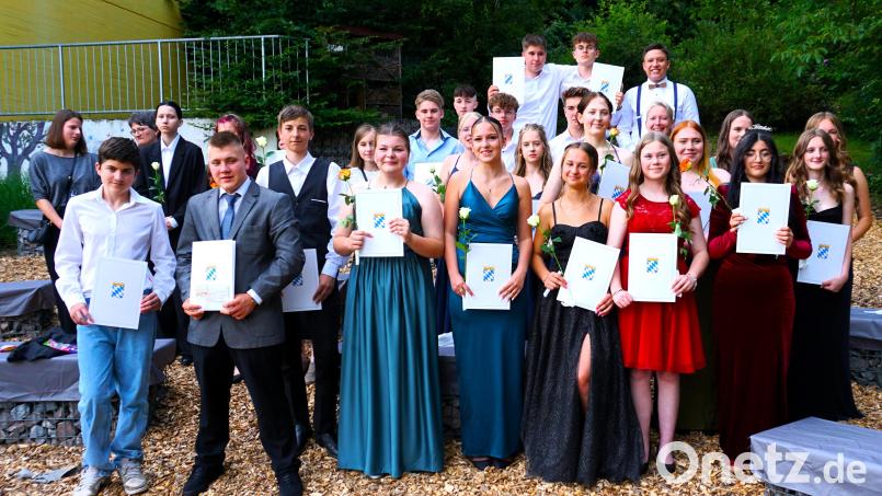 27 Schüler der Mittelschule Ensdorf wurden feierlich verabschiedet. Bild: tra