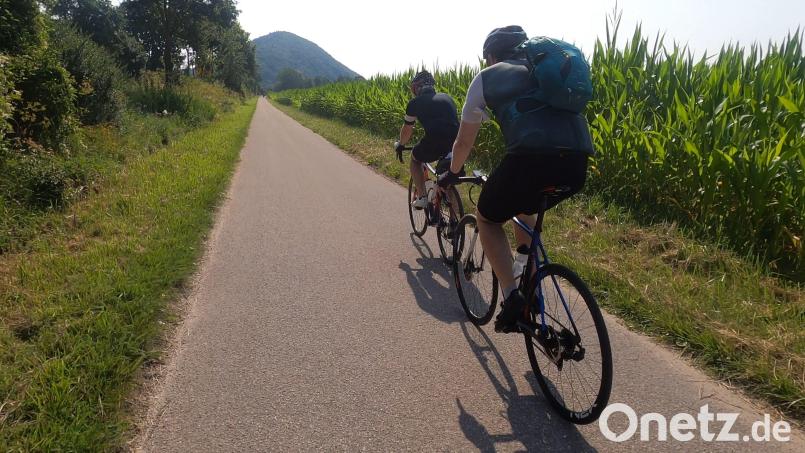 Zwischen See und Förrenbach bei Happurg ist ein 34-Rennradfahrer, der dort mit einem Begleiter unterwegs war, in einer Kurve von der Straße abgekommen und wegen zu hoher Geschwindigkeit gestürzt. Symbolbild: Sebastian Hanauer