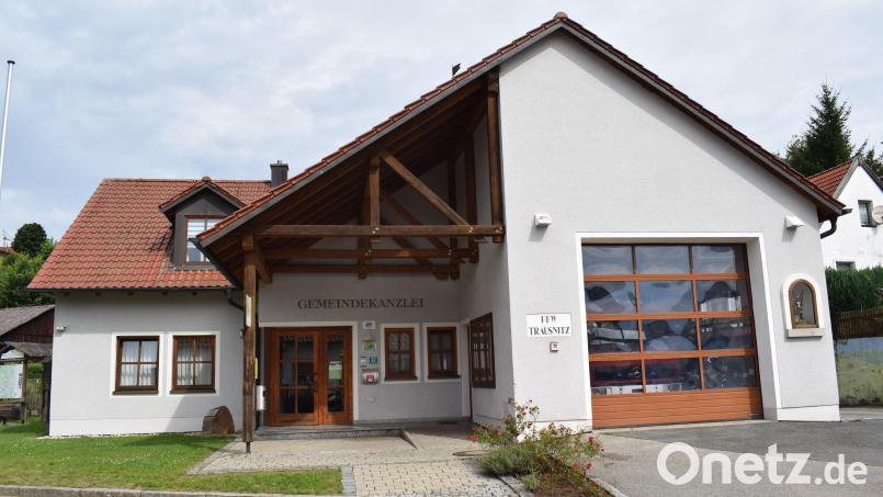 Die Gemeinde Trausnitz sucht einen Nachfolger für den zurückgetretenen Bürgermeister Martin Schwandner. Bisher will niemand auf dem Chefsessel im Rathaus Platz nehmen. Bild: bnr