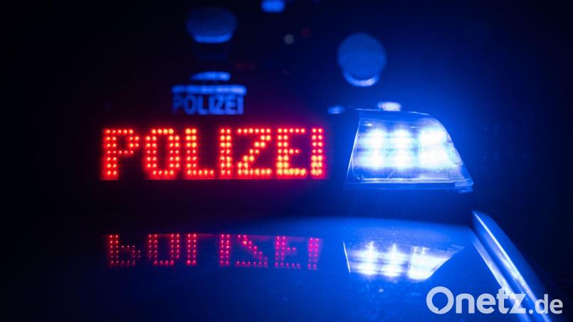 Nach einer Schlägerei auf dem Gelände einer Tankstelle ermittelt nun die Polizei in Amberg. Symbolbild: Marijan Murat/dpa