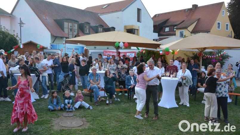 Je später der Abend, desto fleißiger wurde getanzt. Bild: jr