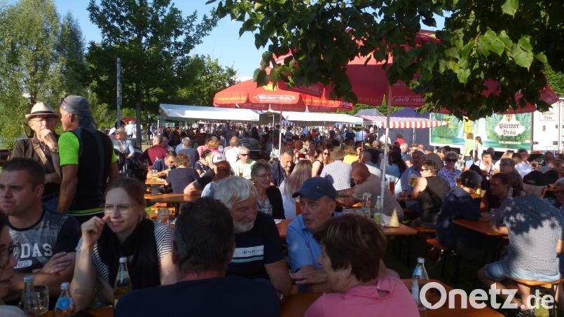 Gute Laune herrschte bei Jung und Alt an der Uferpromenade. Bild: bk