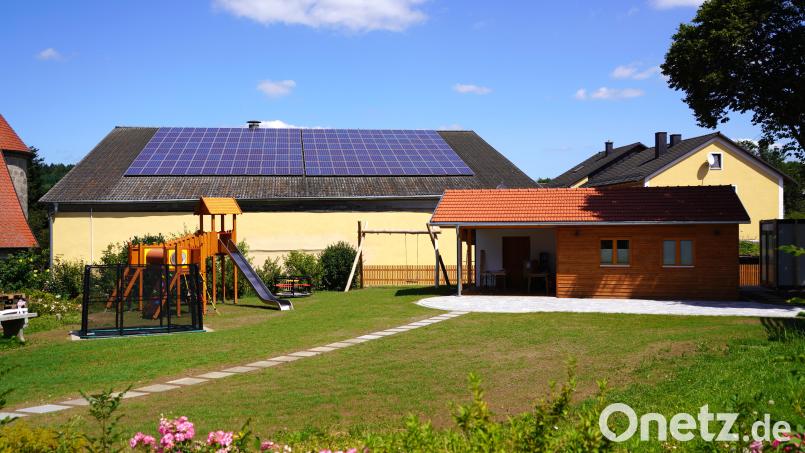 Das neue Spielberger Dorfzentrum lädt zum Verweilen ein. Bild: fvo