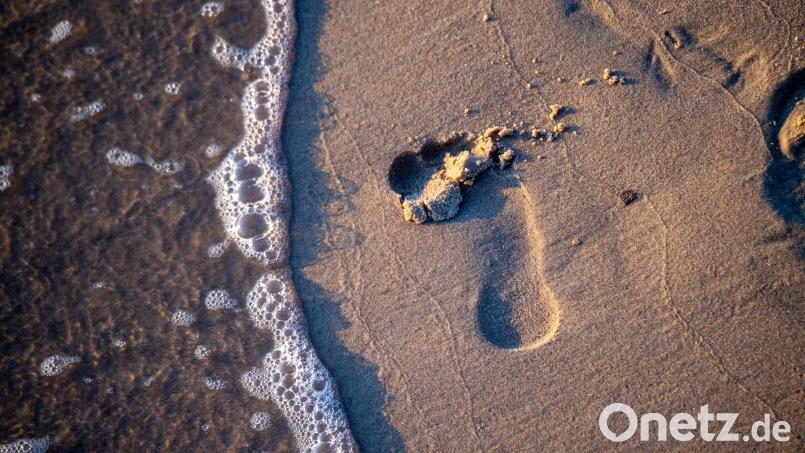 Nachhaltig in den Urlaub? Das ist nicht so kompliziert, wie man denkt und positiv für den eigenen ökologischen Fußabdruck. Symbolbild: Stefan Sauer/dpa