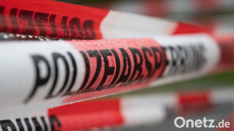 In Bayreuth ist ein Toter gefunden worden. Details sind noch unklar. (Symbolbild) Bild: Sebastian Kahnert/dpa