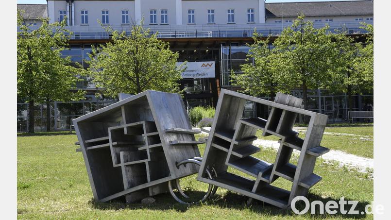 Spätentschlossene können sich auch jetzt noch für ein Studium an der Ostbayerischen Technischen Hochschule (OTH) Amberg-Weiden bewerben. Archivbild: Petra Hartl