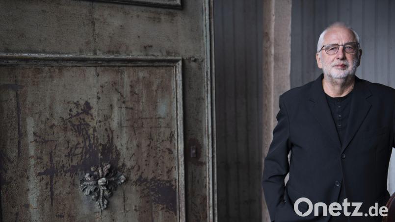 "Eine Art Best-of" präsentiert Han's Klaffl in der Stadthalle in Neustadt/WN Bild:  Valentin Winhart/exb