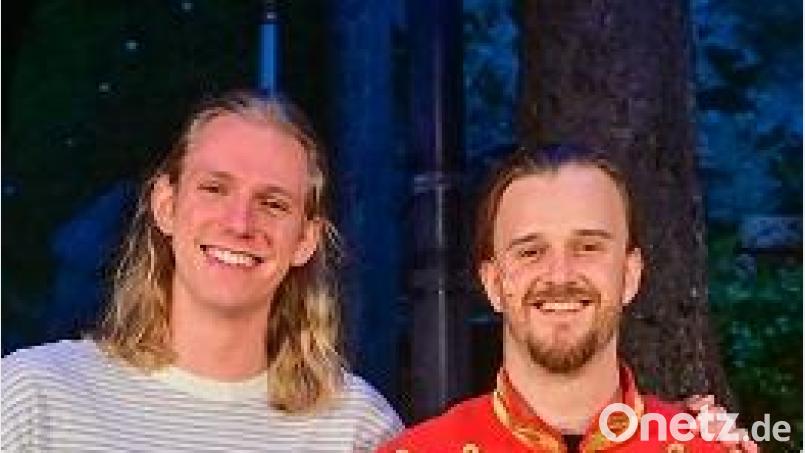 Mats Visser und Adam Demetz bei der Preisverleihung. Bild: Florian Miedl/Luisenburg-Theater