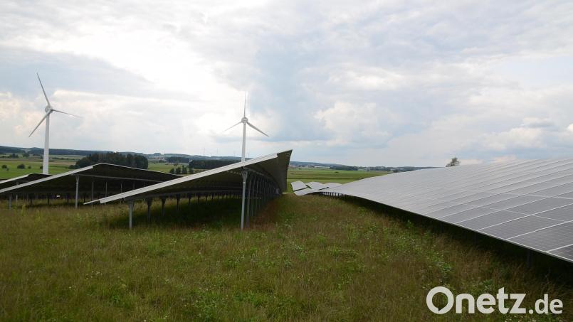 Die Gemeinde Speichersdorf setzt mit PV- und Windenergieanlagen im Bürgersolarpark bereits auf Erneuerbare Energien. Bild: ak