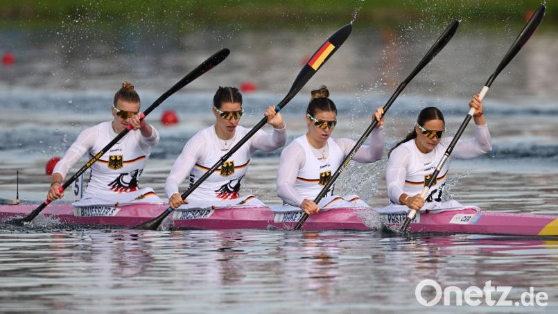 Der deutsche Kajak-Vierer hat in Paris Olympia-Silber gewonnen. Bild: Sebastian Kahnert/dpa
