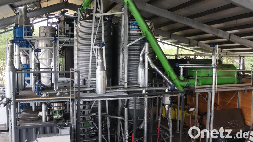 Die Firma Carbon Cycle GmbH &amp; Co. KG in Vilshofen erweitert ihre Anlage zur Herstellung von &quot;klimapositiver&quot; Pflanzenkohle, was zu einer Verfünffachung der Produktionsleistung führt. Bild: mrr