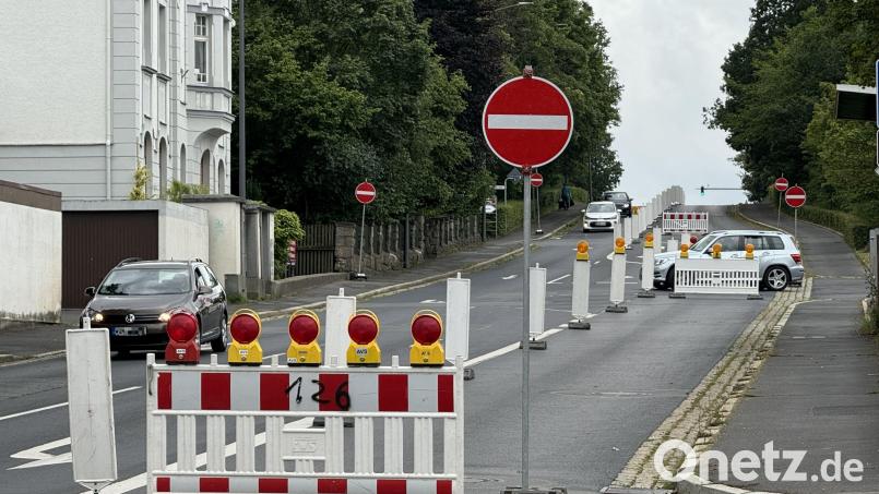 Eine verwaiste Baustelle mitten am Tag? Das sieht nur so aus - unter der Erde ist ein Roboter im Einsatz. Bild: Matthias Bäumler/fph