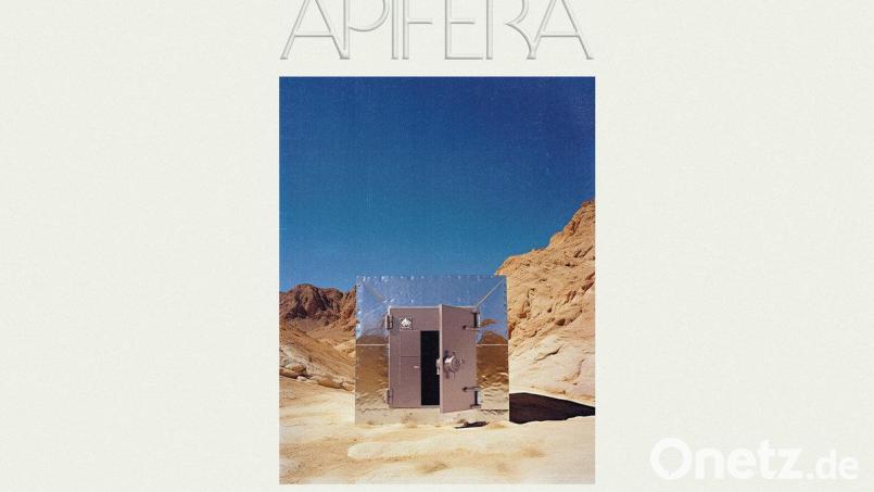 Apifera - Keep The Outside Open Bild: Hubert Schober