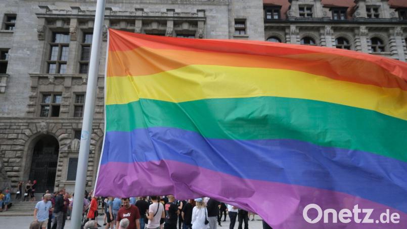 Großer Polizeieinsatz beim CSD in Bautzen. (Archivbild) Bild: Sebastian Willnow/dpa