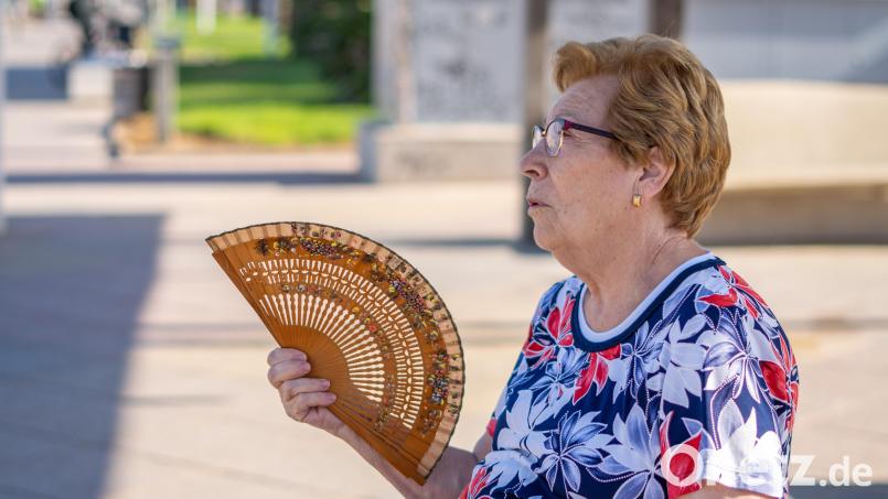 Besonders alte Menschen leiden bei heißen Temperaturen. Symbolbild: Miguel Angel/dpa