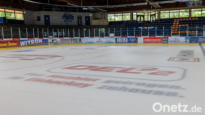 Im Weidener Stadion gibt es Probleme bei der Eis-Bereitung. Bild: Moller