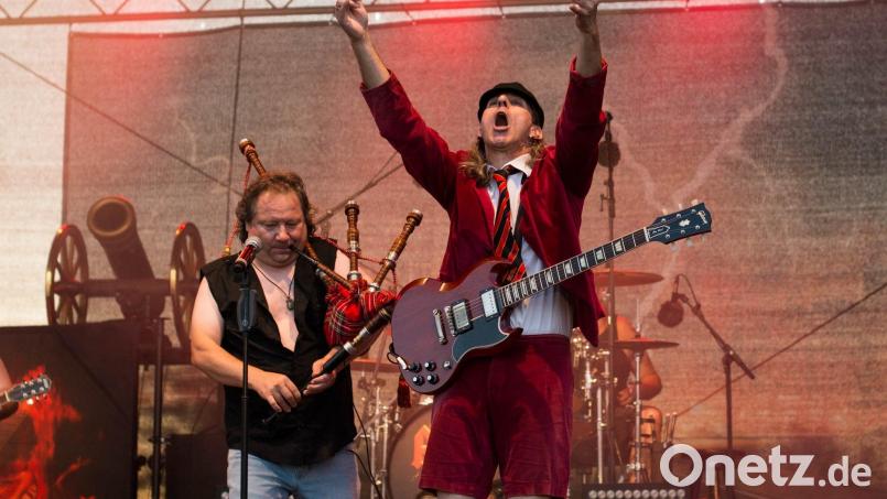 Die Show ist geprägt durch die Leidenschaft der Musiker und durch viele Originalelemente die live umgesetzt werden. Bild: AC/DX