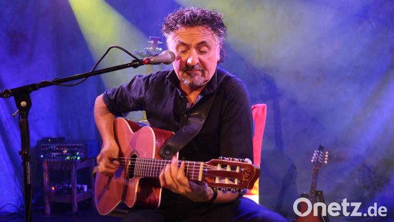 Richie Necker spielt seine Lieblingssongs. Bild: Kunz