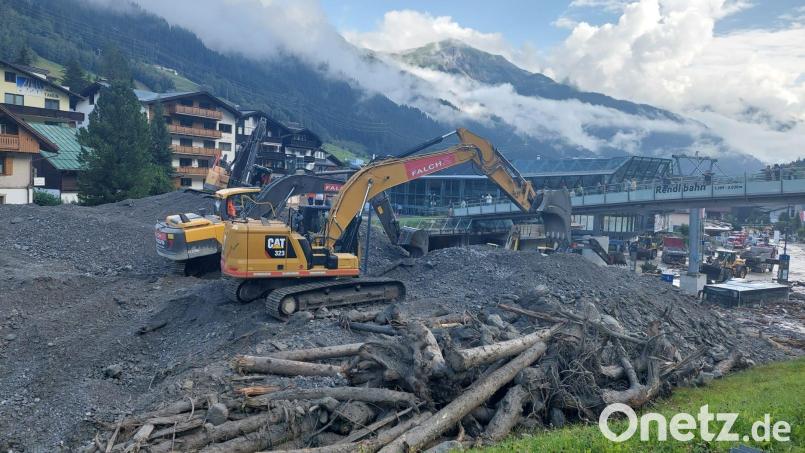 Wie lange die Aufräumarbeiten andauern, ist noch unklar. Bild: BFV LANDECK/APA/dpa