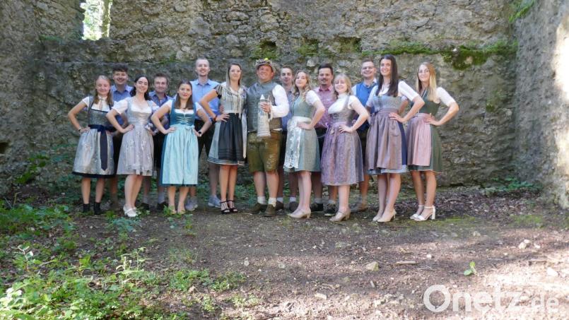 Die neun Kirwapaare freuen sich auf die Winbucher Kirwa. Bild: bjo