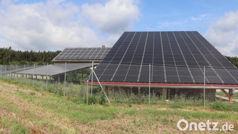 Zu den Ausgabenposten der Sigl-Sigras-Gruppe im Jahr 2024 gehören die Photovoltaik-Anlage und eine Lagerhalle am Wasserwerk in Stopfmühle Bild: gru