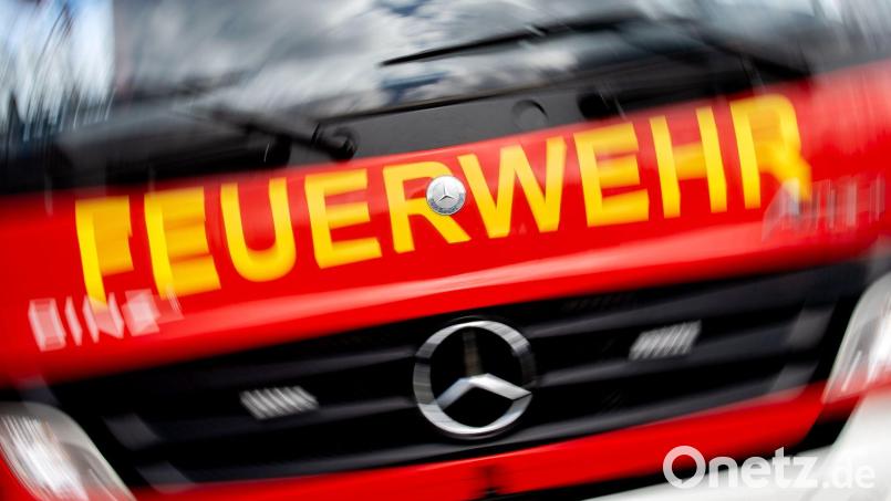 Zu einem Supermarkt in Waldsassen wurde die Feuerwehr Waldsassen gerufen. Symbolbild: Hauke-Christian Dittrich/dpa