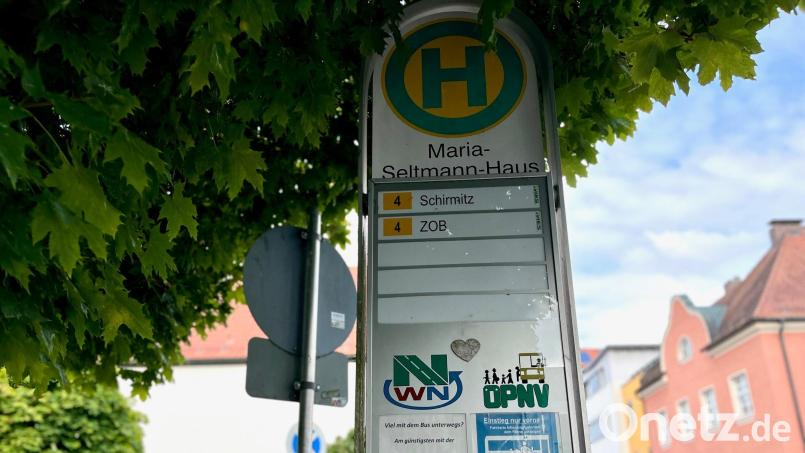 Die Haltestelle &quot;Maria-Seltmann-Haus&quot; auf der Linie 4 zählt zu jenen, die dem neuen Liniennetz in Weiden zum Opfer fallen könnten. Bild: Gabi Schönberger