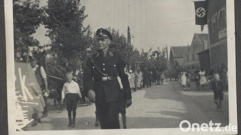 Eine Aufnahme des jungen Kurt Schreiber in Uniform der SS. Bild: Archiv Stefan Hördler