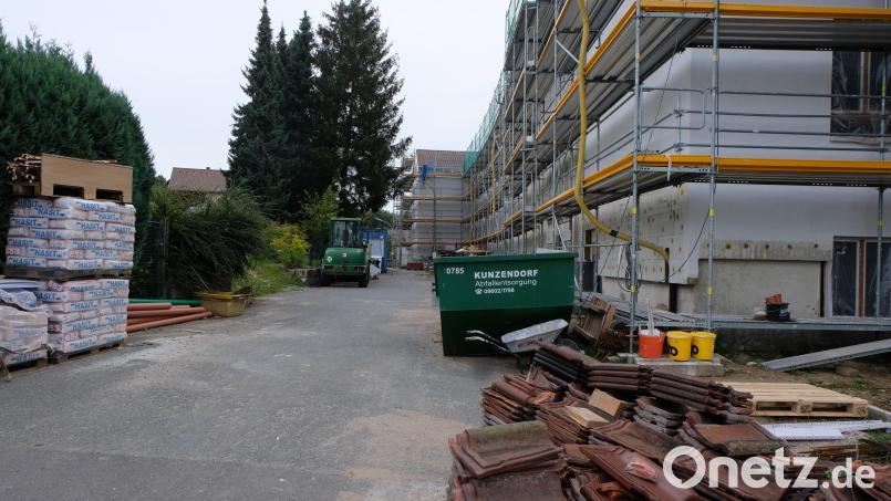 Noch immer ist das Teilstück der Schulstraße gesperrt. Bild: le