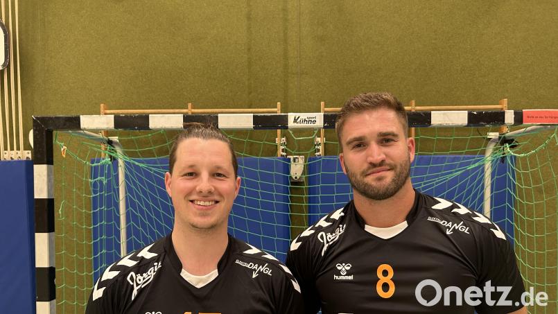 Zwei Rückkehrer für die HG Amberg: Rechtsaußen Lucas Kührlings (links) und Rückraumspieler Jonas Rohrbach. Bild: zyz