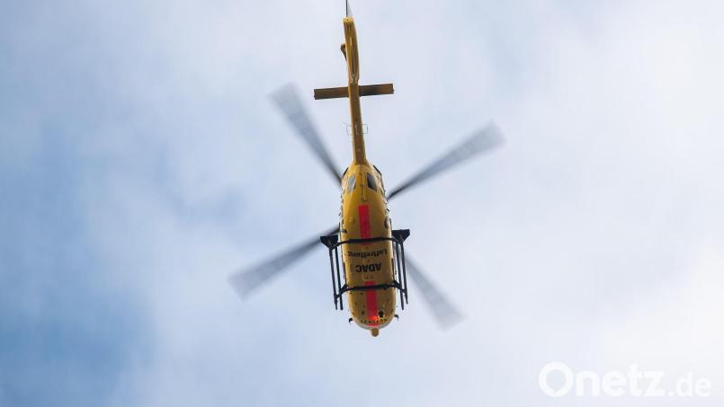 Ein schwer verletzter Motorradfahrer ist nach einem Unfall in eine Klinik geflogen worden. (Symbolbild) Bild: Sebastian Gollnow/dpa