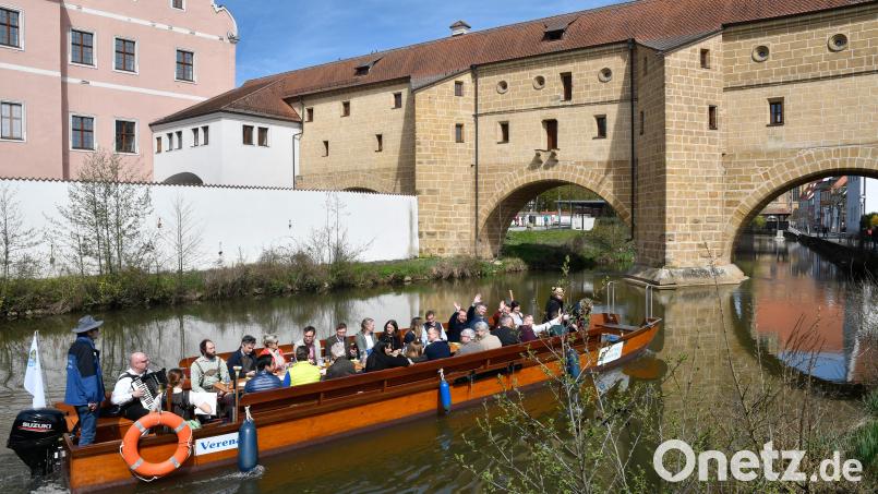 Die Stadtbrille, die Vils und die Plättenfahrten haben es den Urlaubern ebenfalls angetan. Archivbild: Petra Hartl