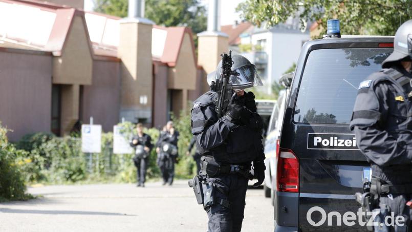 Die Polizei sucht weiterhin Zeuginnen und Zeugen. Bild: David Oßwald/NEWS5/dpa