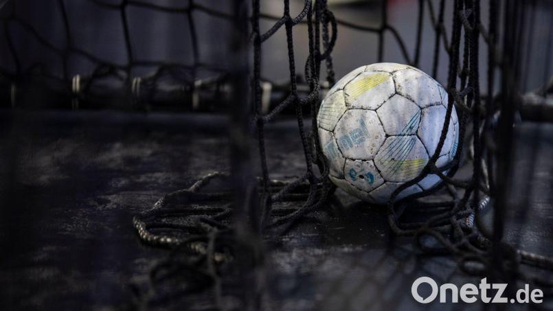 Die Handballer der HSG Weiden testen fleißig. Bild: Tom Weller/dpa