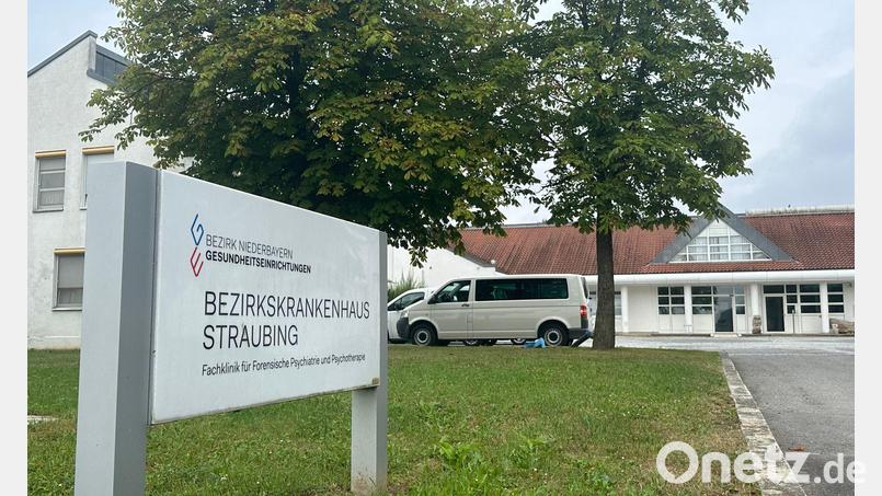 Vier Männer sind am 17. August im niederbayerischen Straubing aus einer geschlossenen Klinik entflohen - nun wurden auch die letzten beiden wieder gefasst. Bild: Ute Wessels/dpa