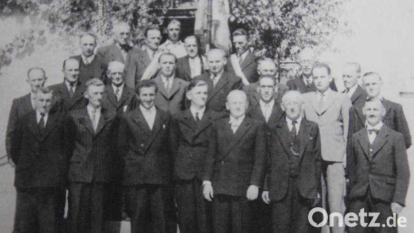 Ein Bild aus der Zeit der Wiedergründung der Krieger- und Soldatenkameradschaft Wildenau um 1955. Archivbild: Archiv Krieger- und Soldatenkameradschaft Wildenau/exb