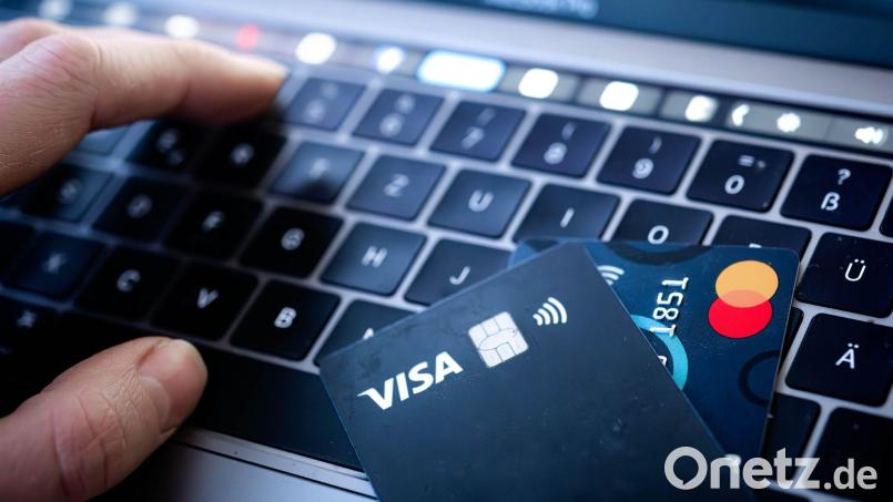 Derzeit kommt es zu Problemen bei der Zahlung mit bestimmten Debit- und Kreditkarten. Bild: Sina Schuldt/dpa