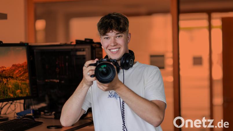 Mediengestalter Bild und Ton (m/w/d) erstellen Videos und Grafiken für Social-Media-Kanäle, Nachrichtenportale und Tageszeitungen von Oberpfalz-Medien. Bild: Franka Eichl