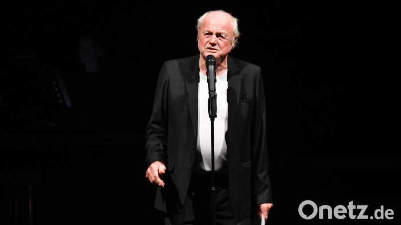 Winfried Steinl, der Groß- und Altmeister des Amberger Theaters, startet mit dem AMSemble in ein neues Abenteuer. Bild: Petra Hartl