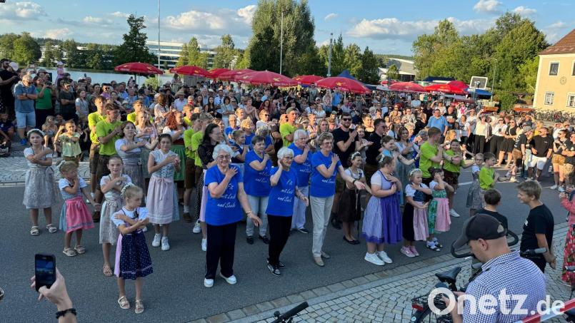 Viele Sportbegeisterte haben beim Bürgerfest in Weiherhammer ihre Fitness bewiesen. Darunter auch die Teilnehmer der Gestalt-Kurse Bild: gmü