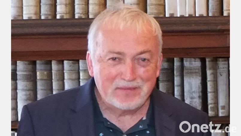 Professor Wolfgang B. Wüst von der Friedrich-Alexander-Universität hält einen Vortrag in der Provinzialbibliothek. Bild: Siglinde Kurz, Provinzialbibliothek Amberg